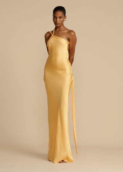Robe Longue Asymétrique Satinée – Andiea