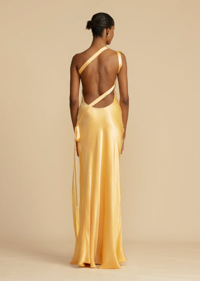 Robe Longue Asymétrique Satinée – Andiea