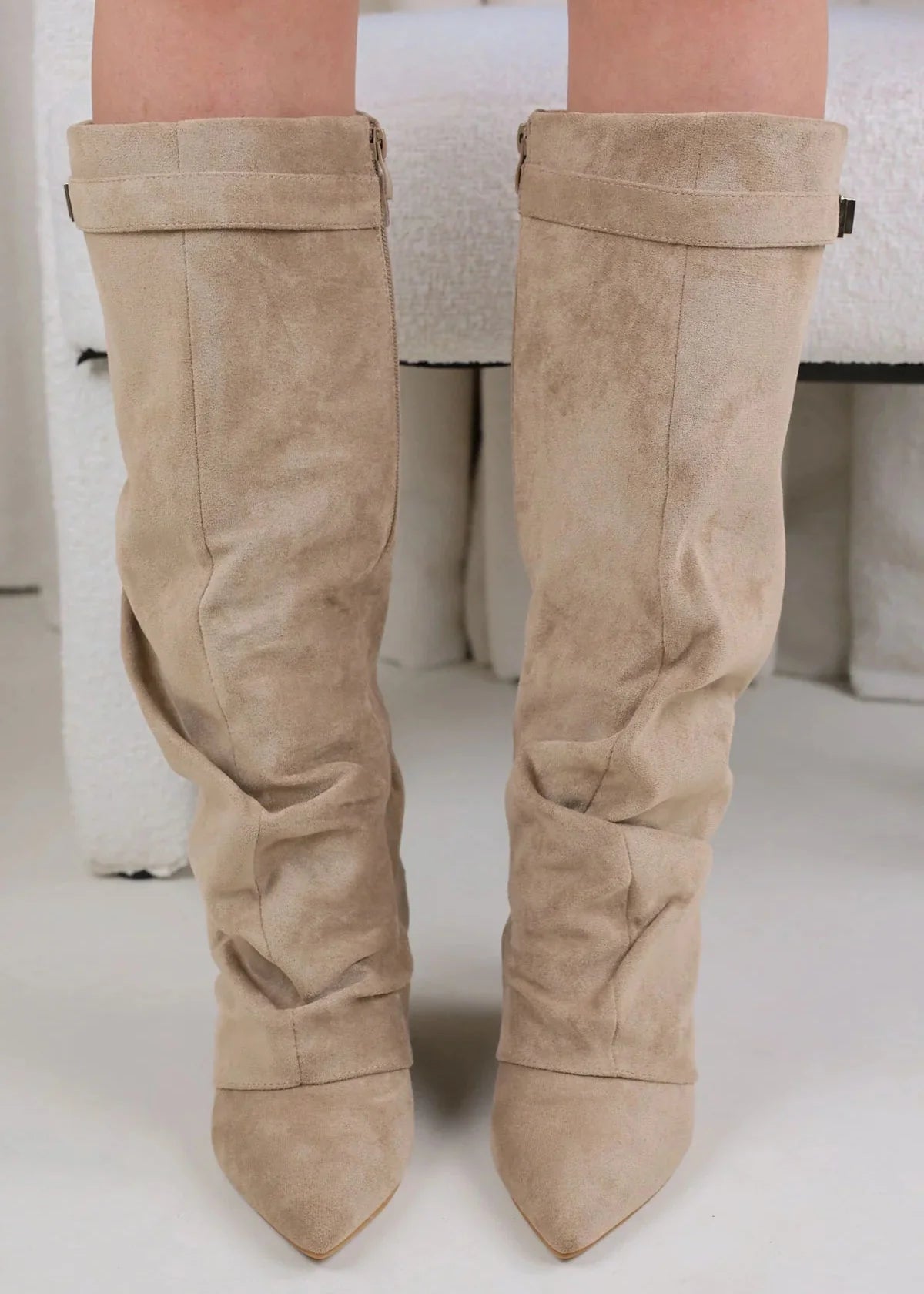 Bottes plissées beige à talon suédine - Amara