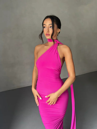 Robe Fendue Asymétrique – Lynessia