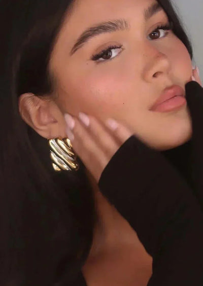 Boucles d’oreilles dorées texturées – Aurora
