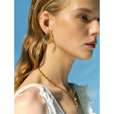 Boucles d’oreilles coquillage doré – Alhena