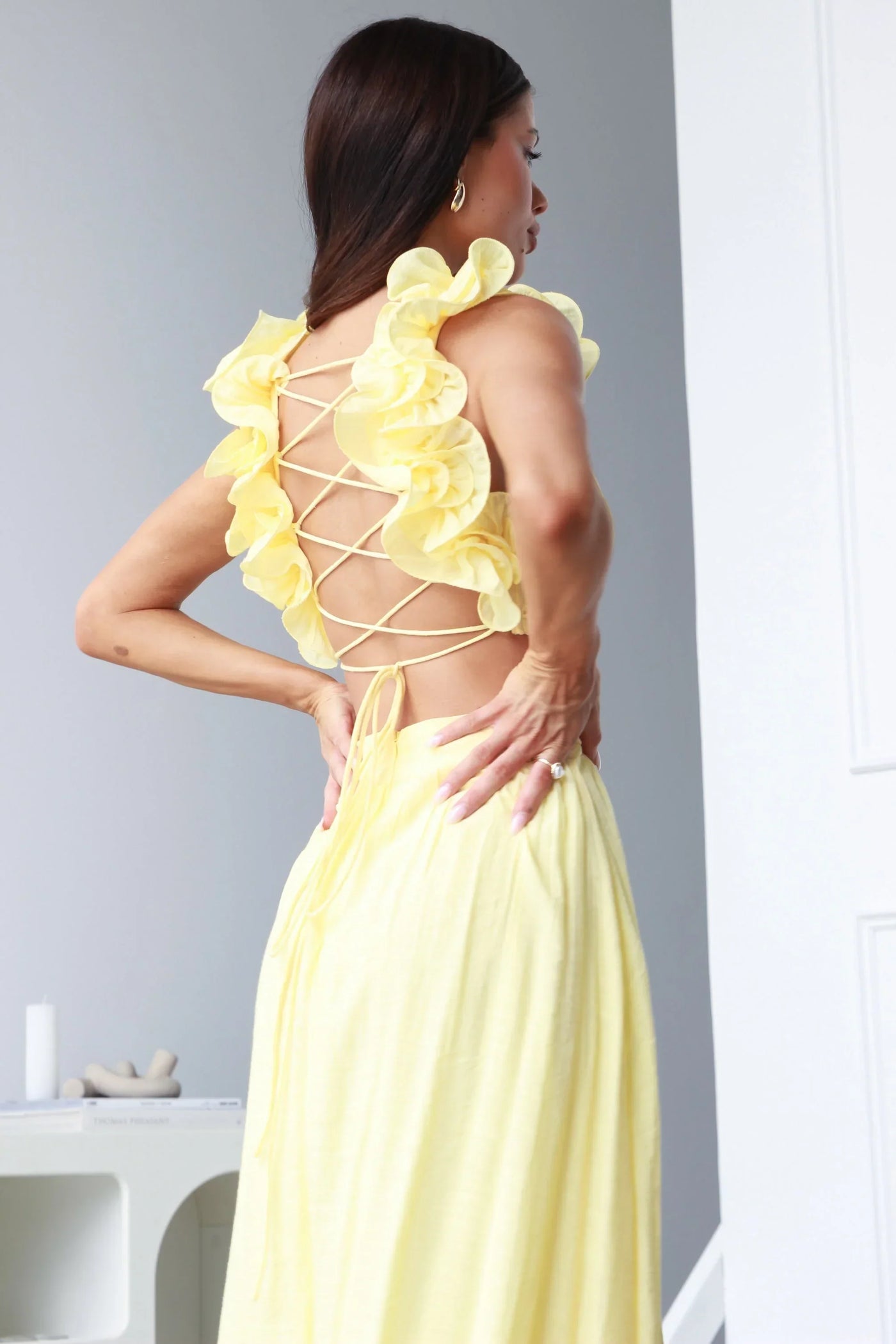 Robe Élégante à Décolleté Plongeant - Halia