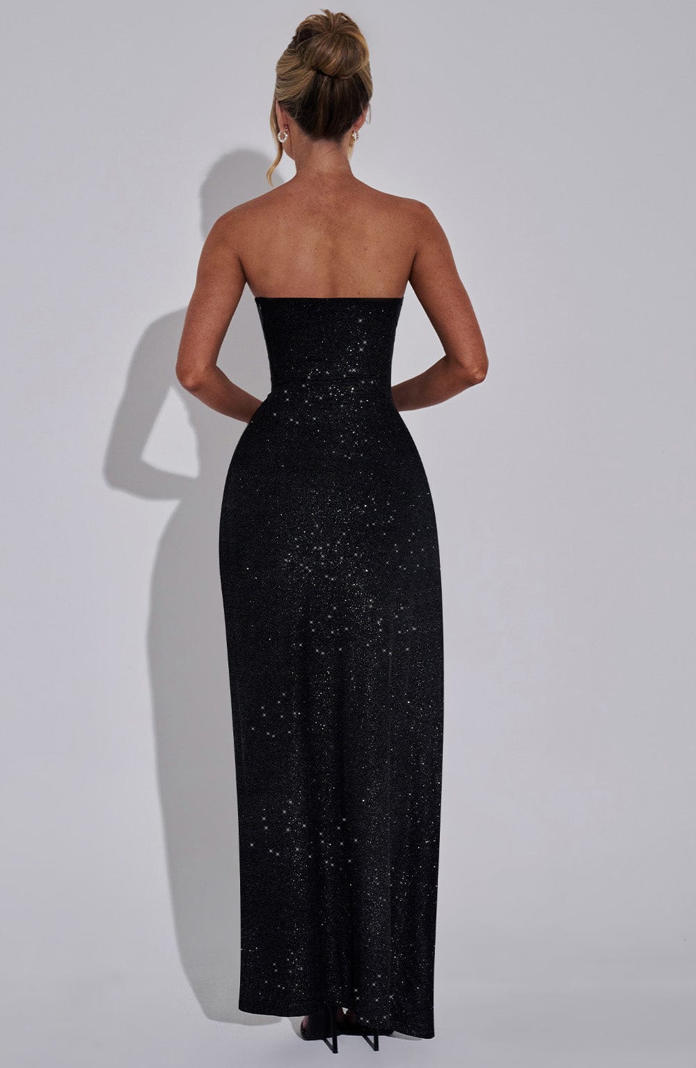 Robe de Soirée Fendue Pailletée Noire – Nyxa