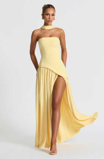 Robe Maia