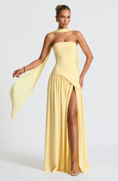 Robe Maia