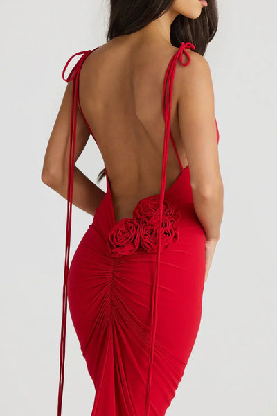 Robe dos nu sculptante – Alhena