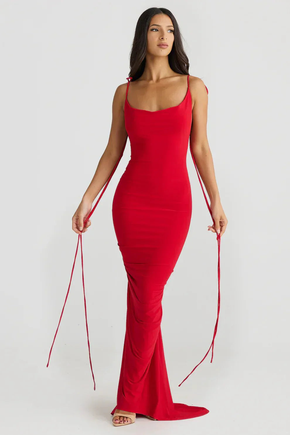 Robe dos nu sculptante – Alhena